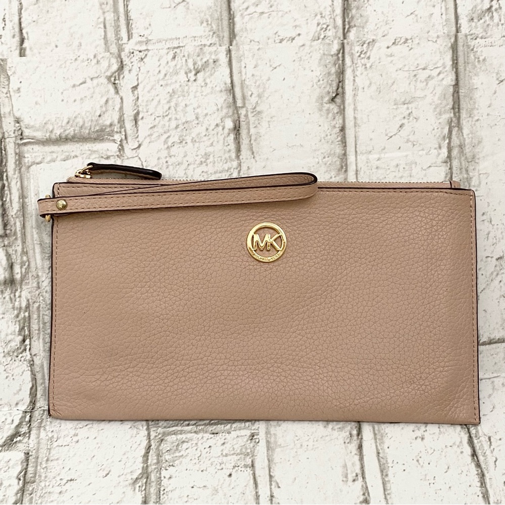 Michael Kors Blush Pink Nude Beige Large Zip Clutch Wallet Wristlet